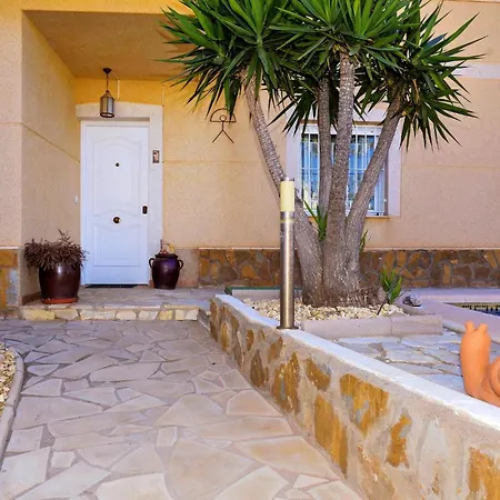 Holiday home 3 Bedroom Stunning In